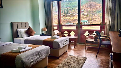 Tshongdu Boutique