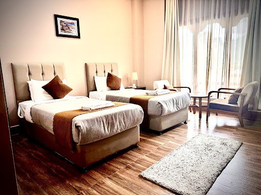 Tshongdu Boutique